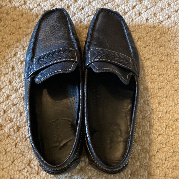 Shoes Cole Haan loafers - black leather rubber soles - Picture 6 of 6